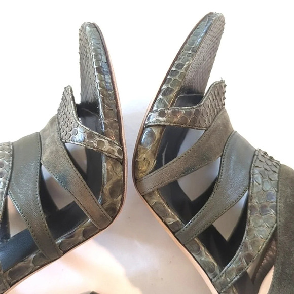 Gucci snakeskin leather suede heels size 7.5 - Picture 12 of 13